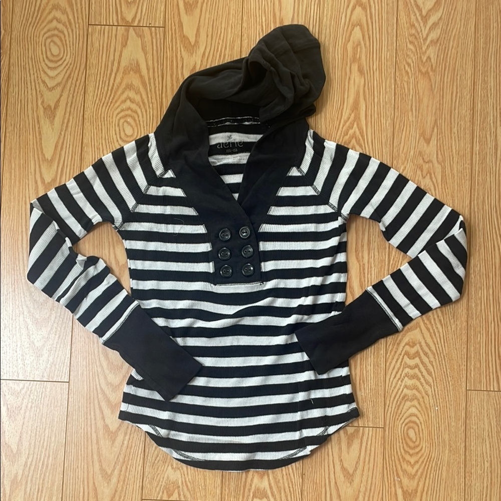 Aerie Striped Black and White Hooded Sweater | Size: M